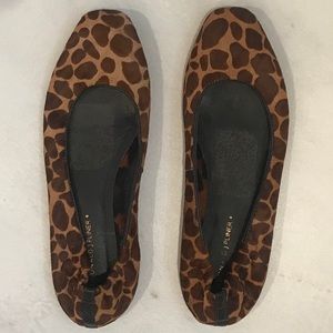 Donald J. Pliner Giraffe Flats
